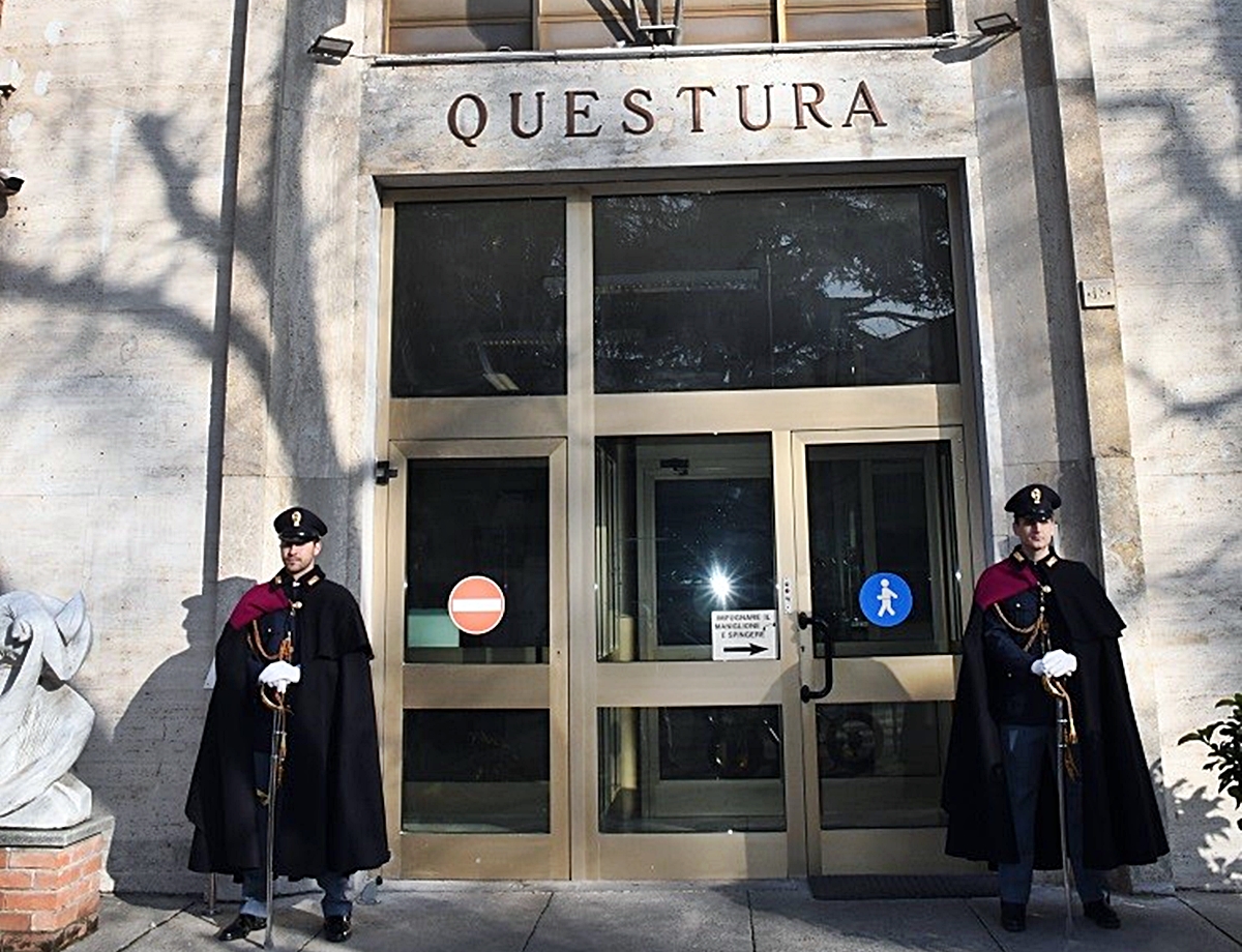 Esame patente con microcamera, due denunciati dalla Questura di Asti