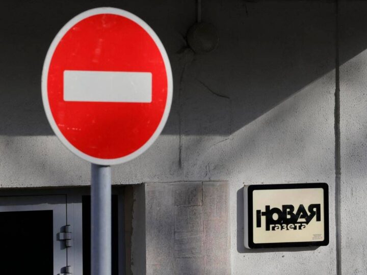 Russia, Novaya Gazeta sfrattata da storica redazione al centro di Mosca: “Ci hanno ucciso”