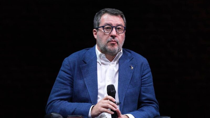 Salvini: “Stiamo lavorando per superare legge Fornero, in pensione a 64 anni”