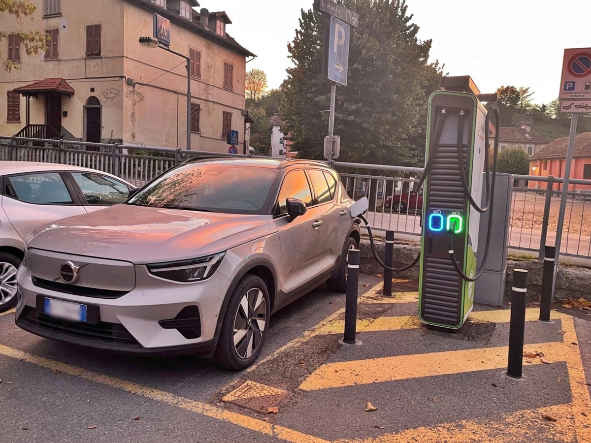 Sassello brulica di stazioni di ricarica per auto elettriche