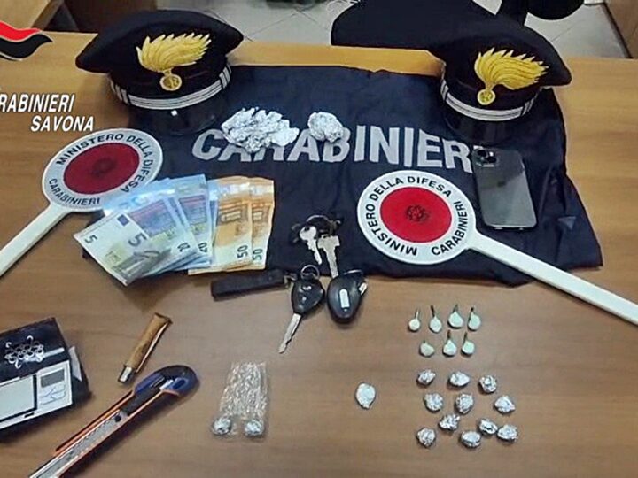 Spaccio di cocaina in centro a Savona, 38enne arrestato