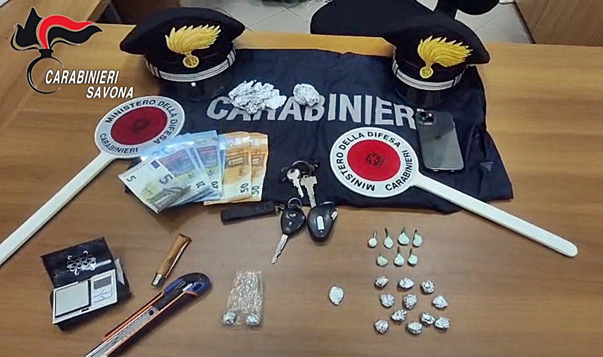 Spaccio di cocaina in centro a Savona, 38enne arrestato
