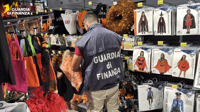 Sequestrati 5000 articoli di Halloween, segnalate 6 società a La Spezia – VIDEO